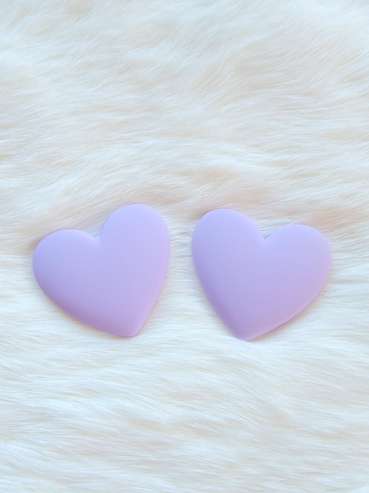 Large resin hearts