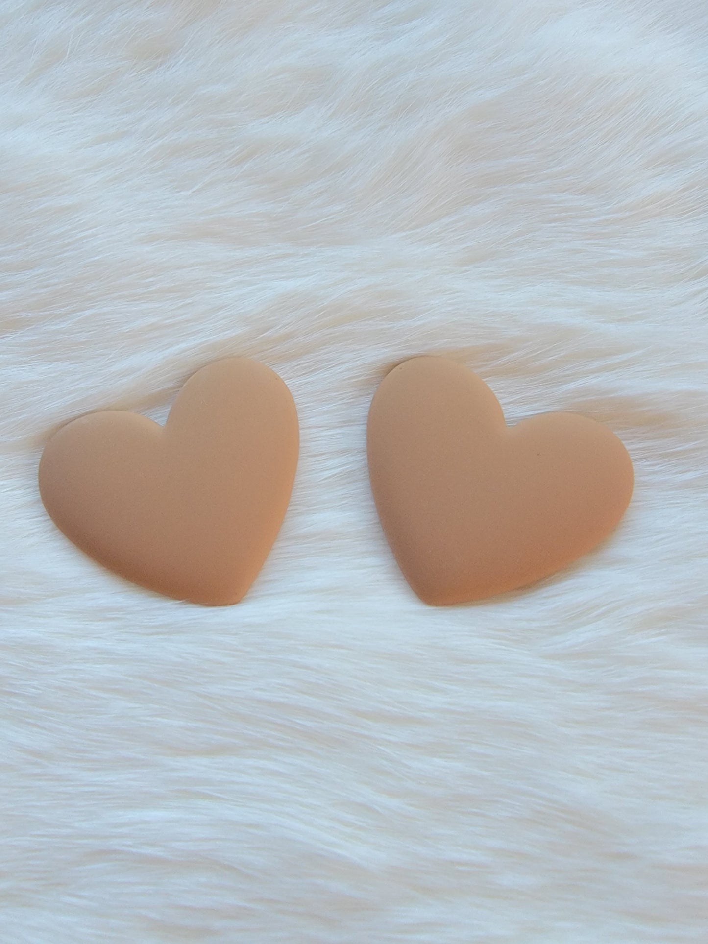 Large resin hearts
