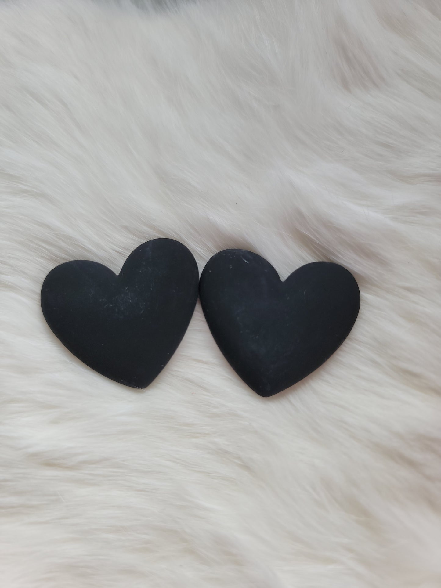 Large resin hearts